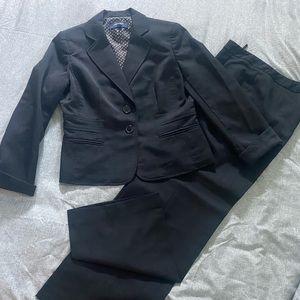 Jones Wear 10p Black Suit